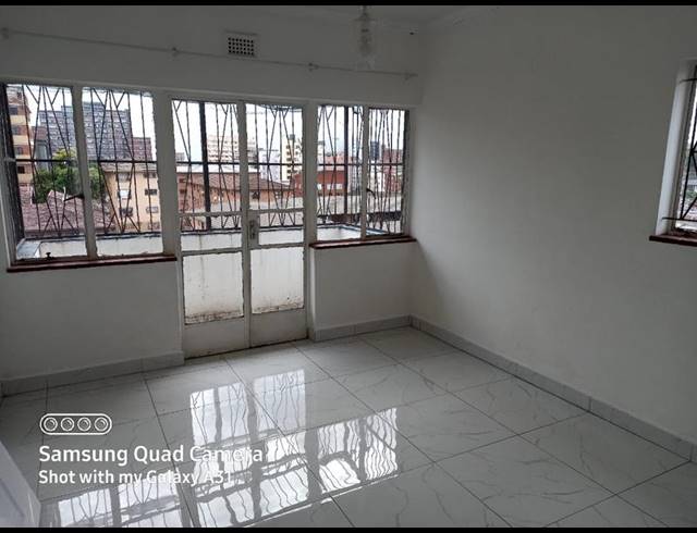 1 BEDROOM APARTMENT FOR SALE IN OVERPORT